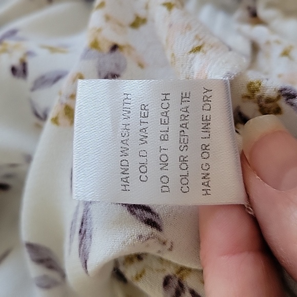 🌺3 for $10 Le Lis Ruffled Floral Long Sleeve Blouse - Picture 6 of 7